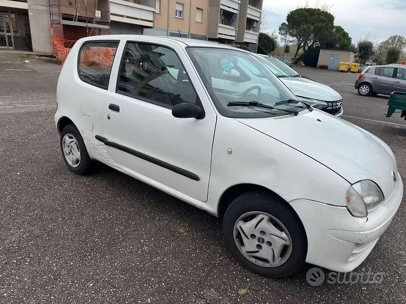 Usata Fiat 600 2004 Bianco Berlina
