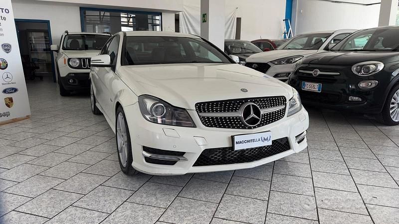 Usata Mercedes C220 Avantgarde 169 CV (124 kW) 2012 Bianco Coupé