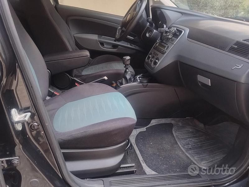 Usata Fiat Grande Punto 77 CV (56 kW) 2009 Nero Utilitaria