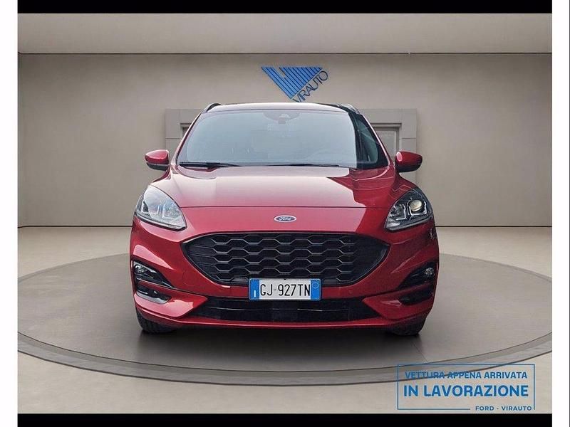 Usata Ford Kuga ST-Line 225 CV (165 kW) 2023 Lucid red SUV