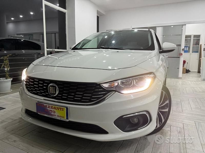 Usata Fiat Tipo Lounge 120 CV (88 kW) 2019 Bianco Berlina