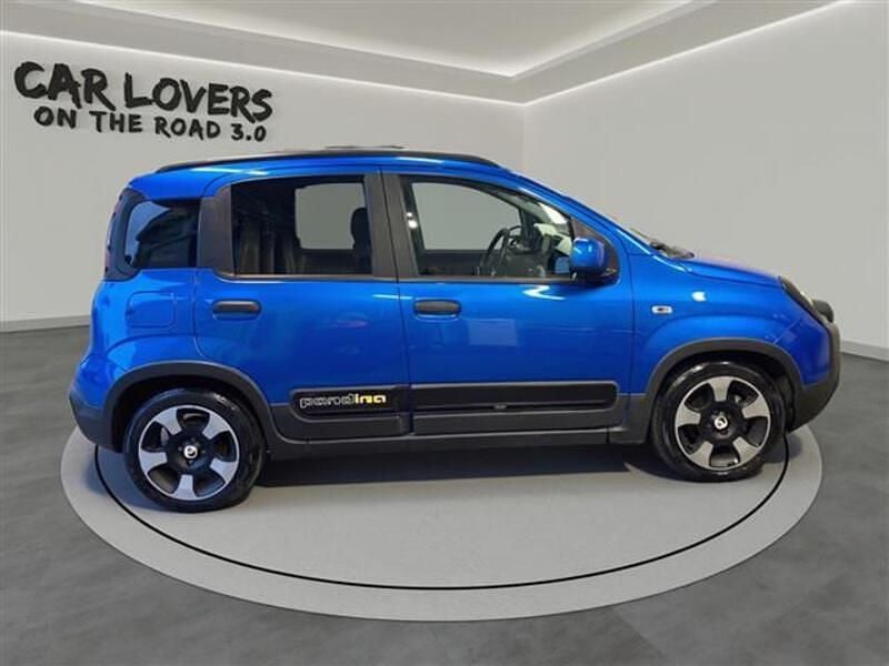 Usata Fiat Panda Cross Cross 70 CV (51 kW) 2025 Blu scuro Utilitaria