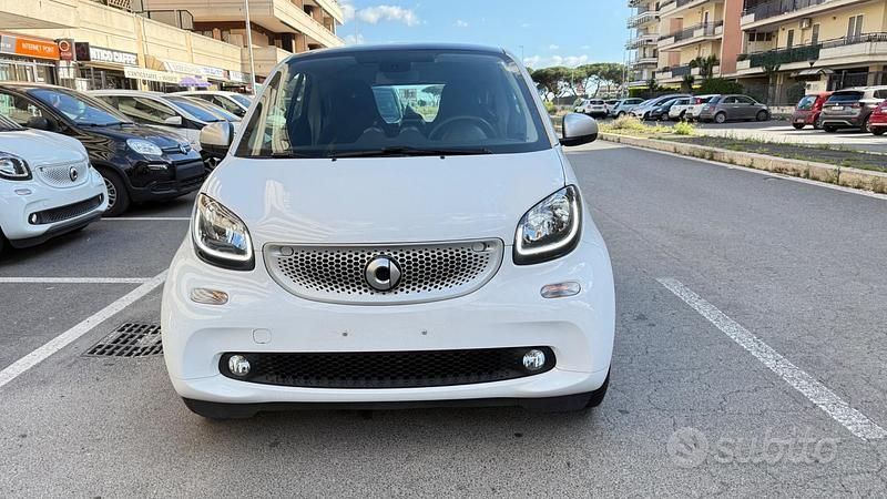 Usata Smart ForTwo Coupé Passion 90 CV (66 kW) 2019 Bianco Coupé