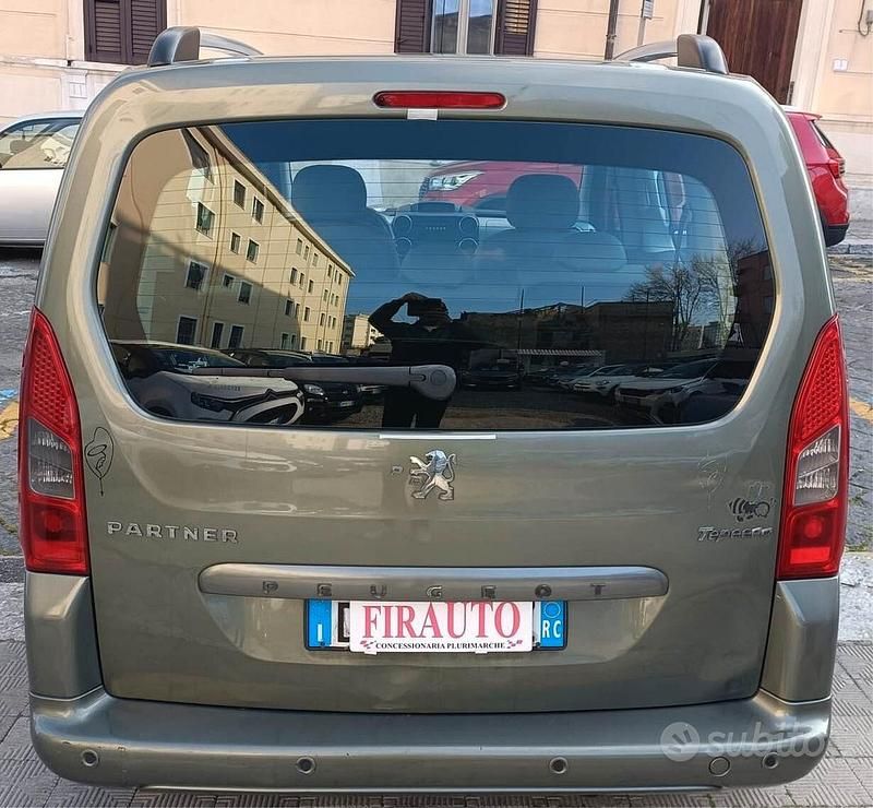 Usata Peugeot Partner Tepee Comfort 90 CV (66 kW) 2009 Grigio Monovolume
