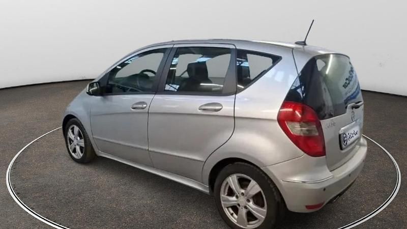 Usata Mercedes A180 Avantgarde 108 CV (79 kW) 2008 Argento Berlina