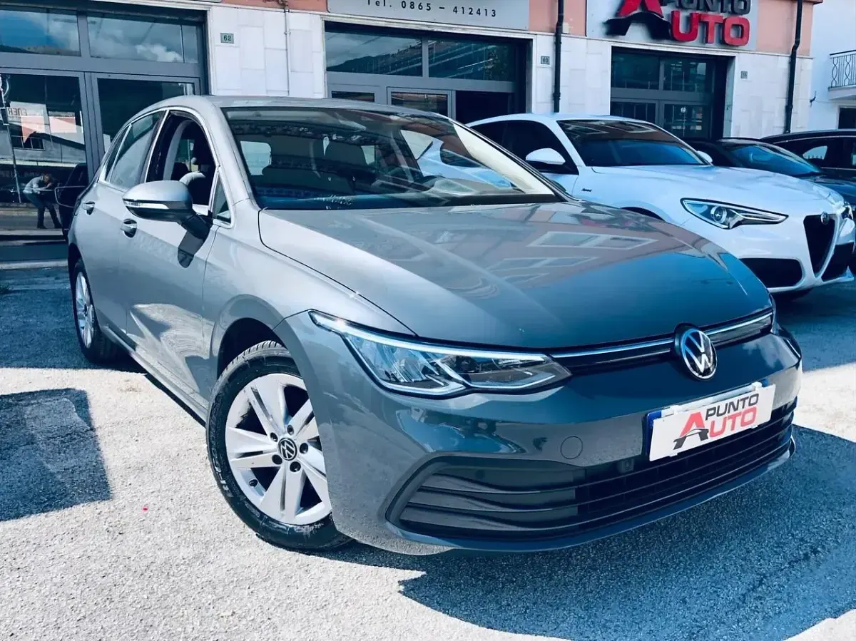 Usata VW Golf VII Style 116 CV (85 kW) 2021 Grigio Utilitaria