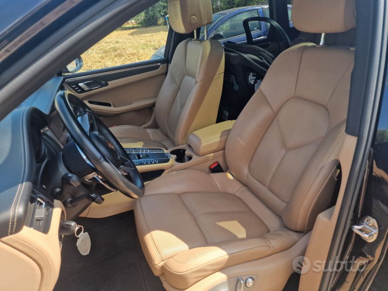 Usata Porsche Macan 245 CV (180 kW) 2018 Nero SUV