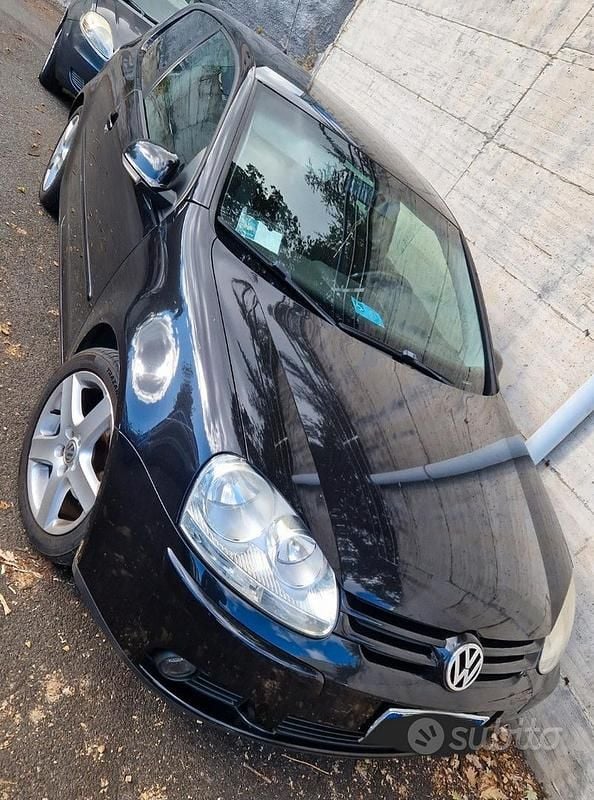 Usata VW Golf V 2007 Blu Berlina