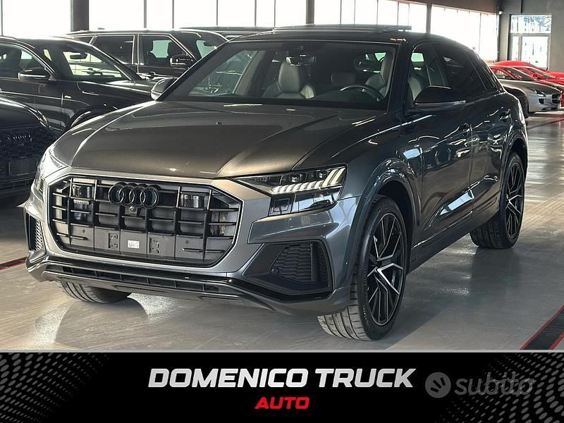 Usata Audi Q8 Sport 286 CV (210 kW) 2021 Grigio SUV