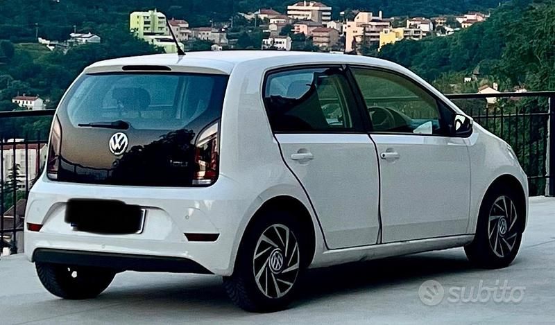 Usata VW up! Move 60 CV (44 kW) 2019 Bianco Utilitaria