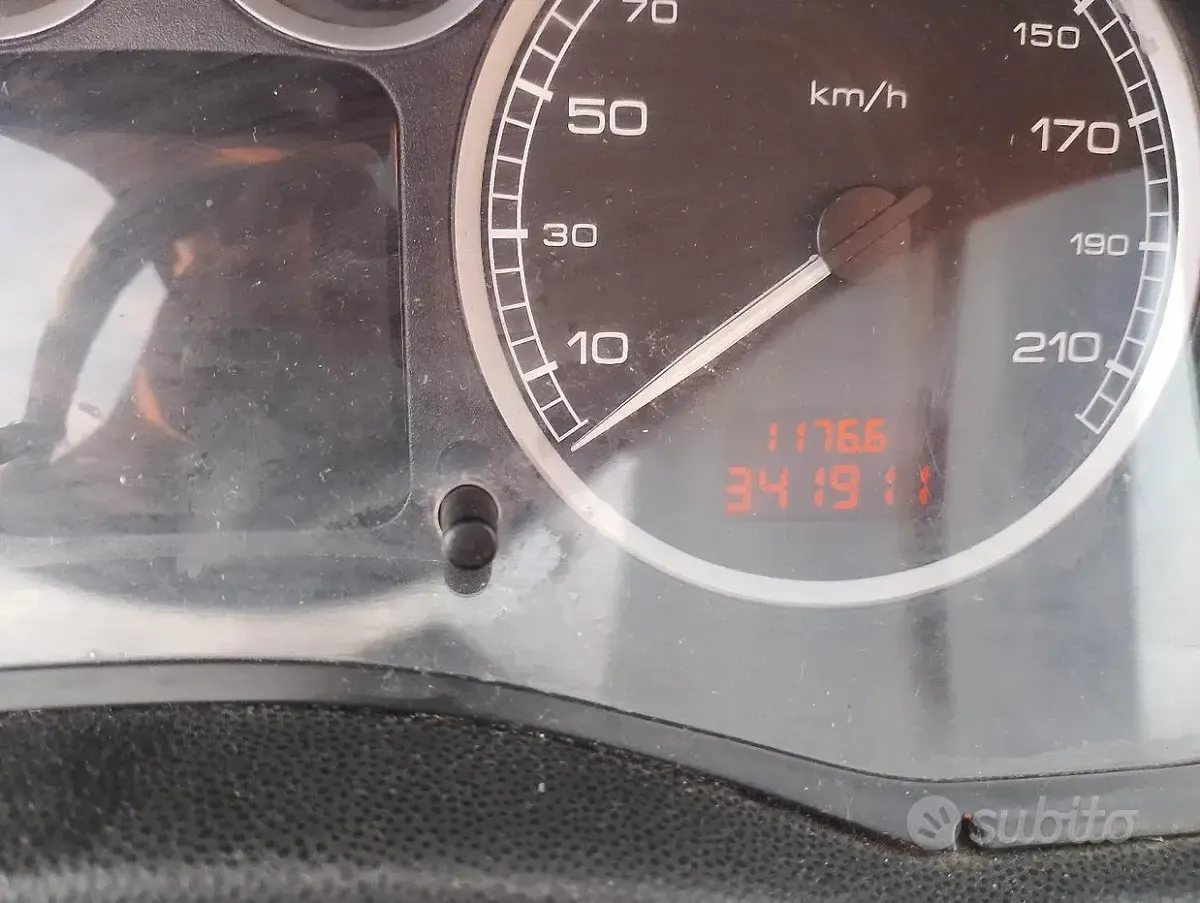 Usata Peugeot 307 180 CV (132 kW) 2004 Grigio Station wagon