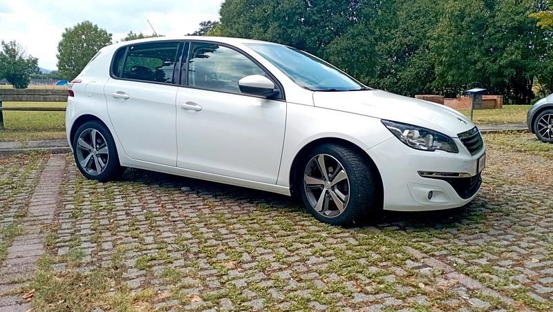 Usata Peugeot 308 100 CV (73 kW) 2015 Bianco Berlina
