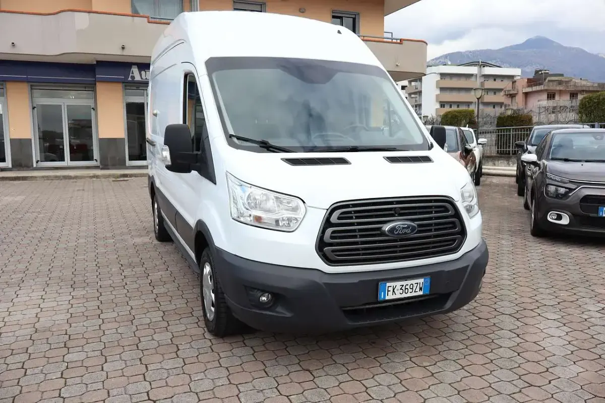 Usado Ford Transit Trend 131 CV (96 kW) 2017 Blanco Van