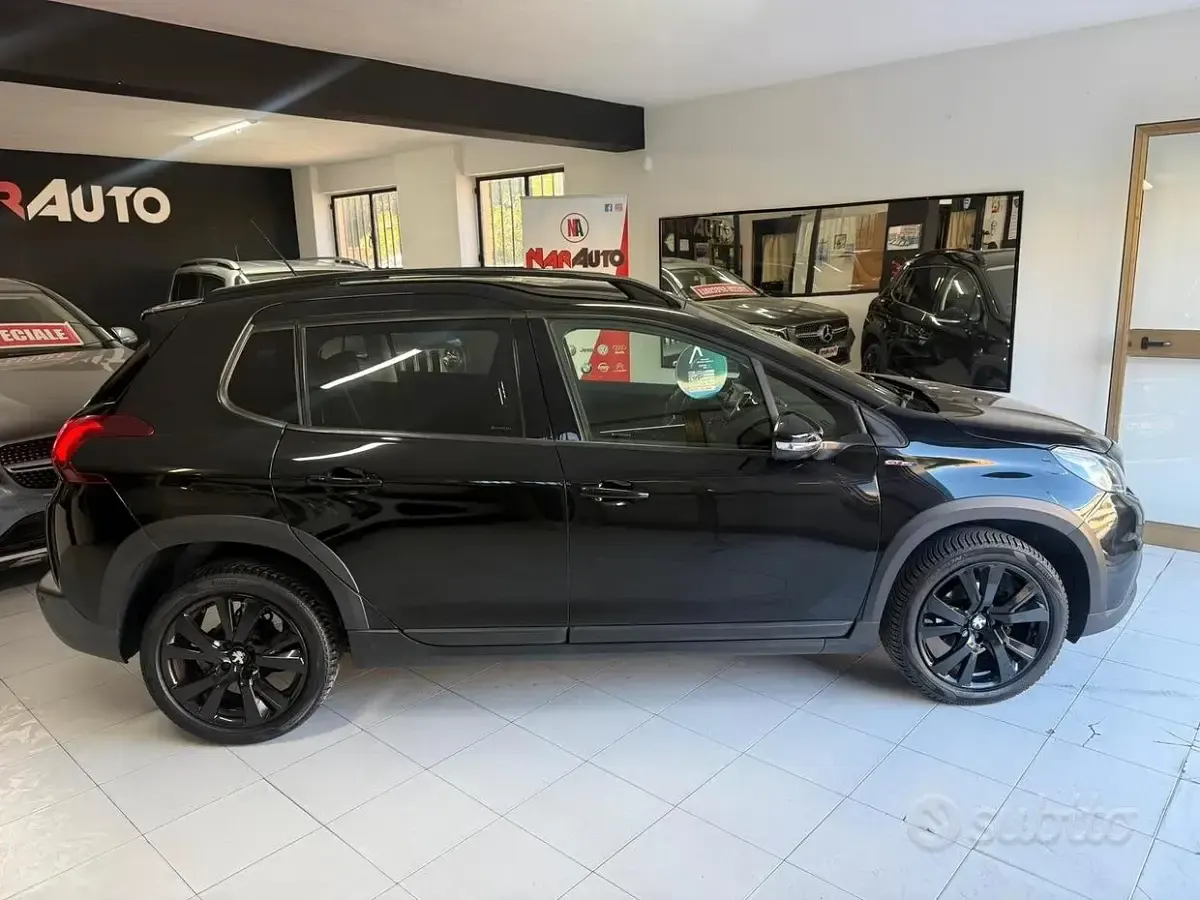 Usata Peugeot 2008 GT-line 102 CV (75 kW) 2019 Nero SUV