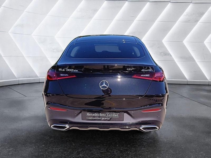 Nuova Mercedes GLC300 AMG Line Premium 330 CV (242 kW) 2025 Nero Coupé