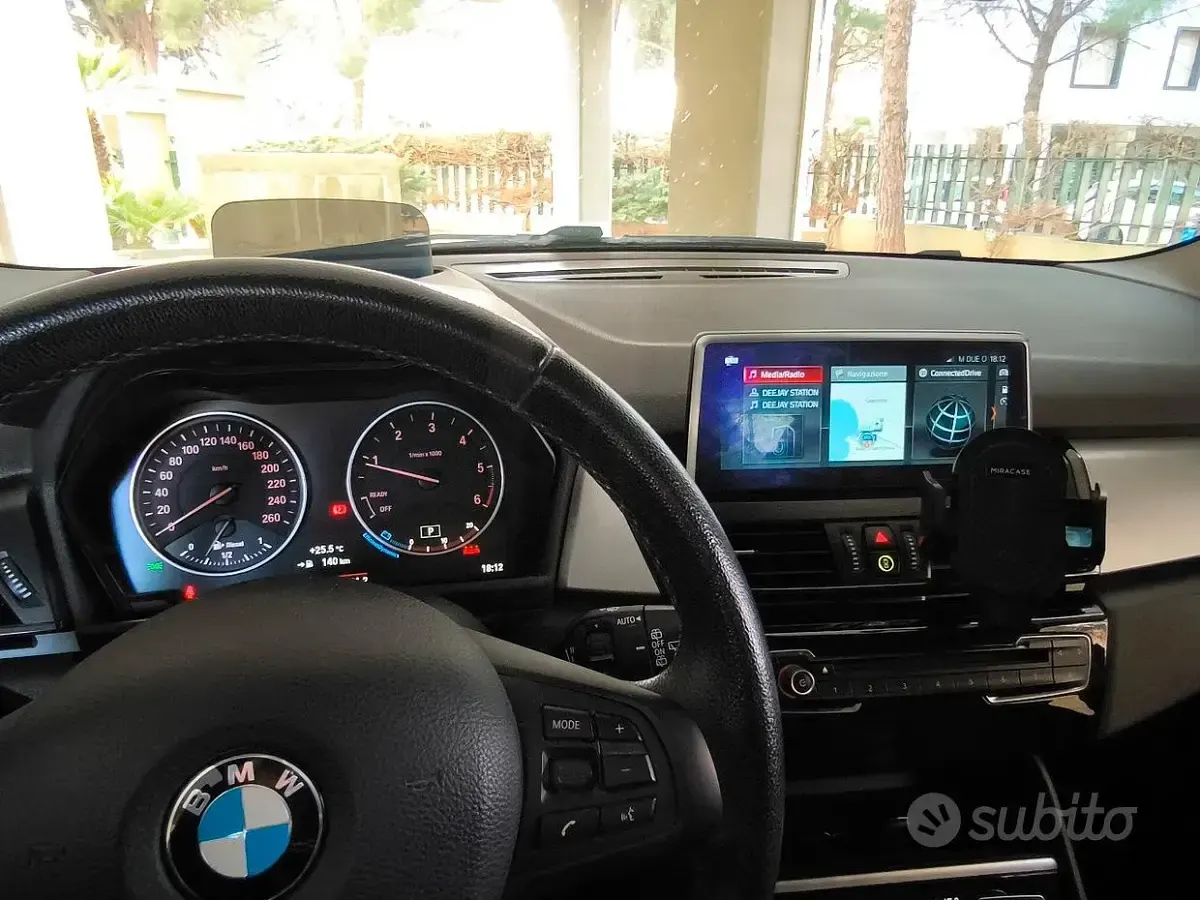 Usata BMW 218 150 CV (110 kW) 2018 Bluazzurro