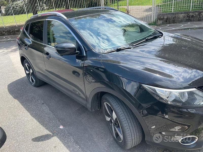 Usata Nissan Qashqai 131 CV (96 kW) 2015 Nero SUV
