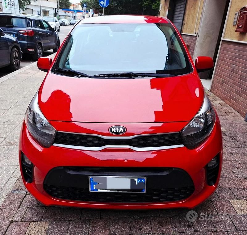 Usado Kia Picanto Active 67 CV (49 kW) 2018 Rojo Utilitario