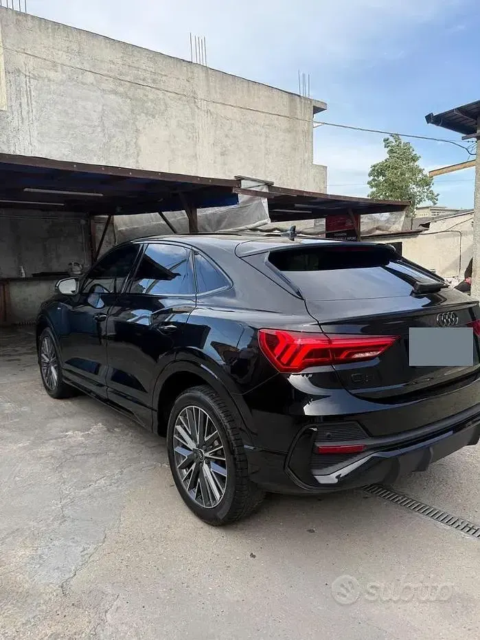 Usata Audi Q3 Sportback Ambiente 150 CV (110 kW) 2022 Nero SUV