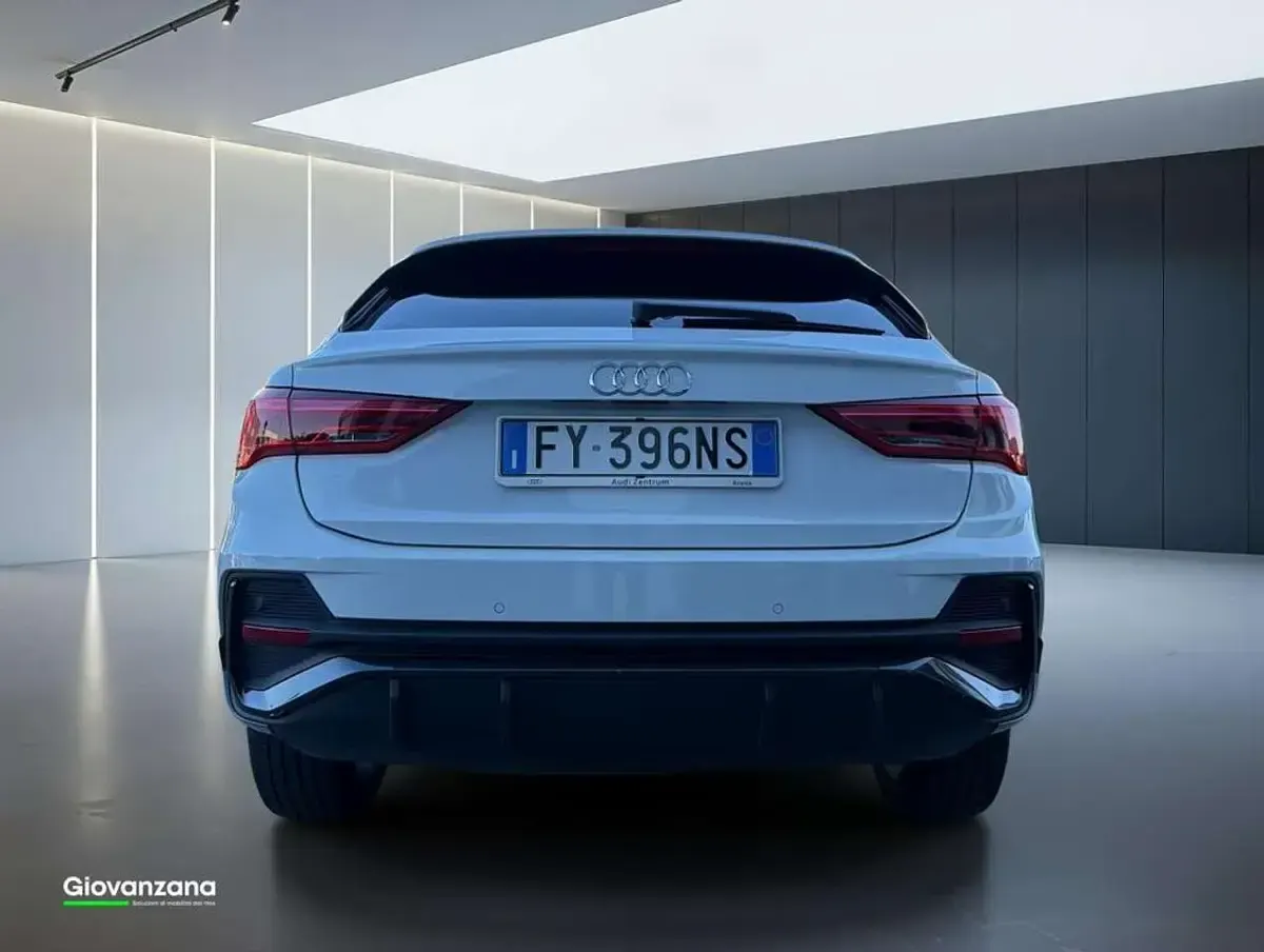 Usata Audi Q3 Sportback S-Line 150 CV (110 kW) 2019 Bianco SUV