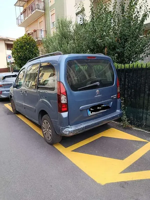 Usata Peugeot TePee Active 114 CV (83 kW) 2014 Station wagon