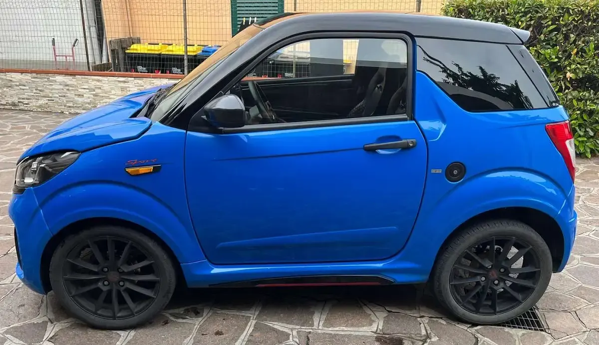 Usata Ligier JS50 2023 Blu/azzurro Utilitaria