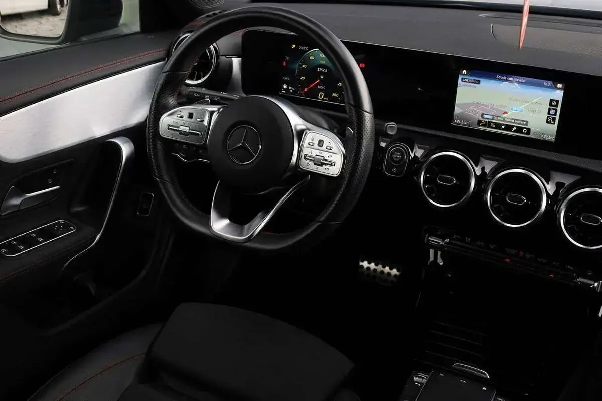 Usata Mercedes CLA200 Premium 120 CV (88 kW) 2021 Coupé