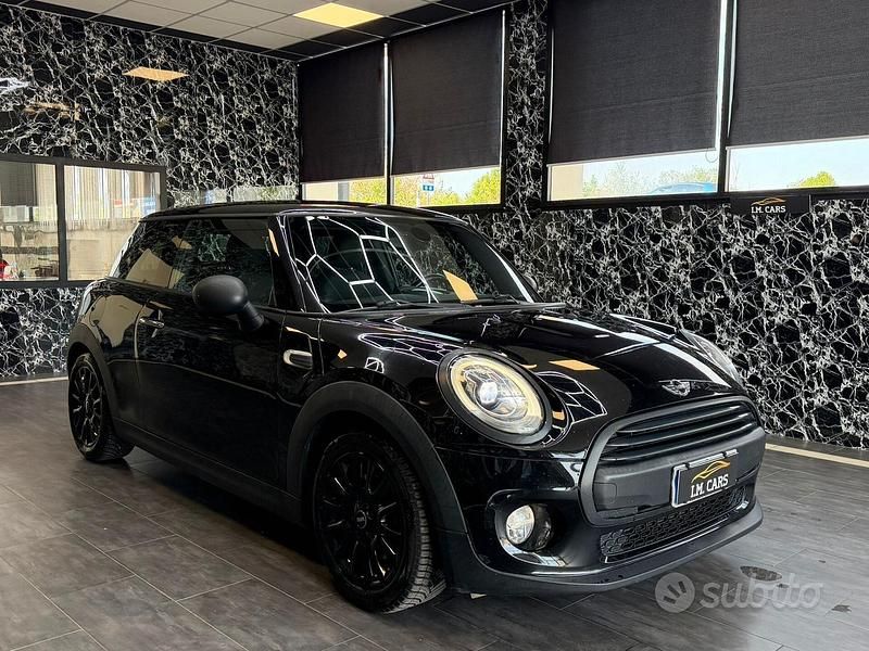 Usata Mini ONE 74 CV (54 kW) 2015 Nero Utilitaria