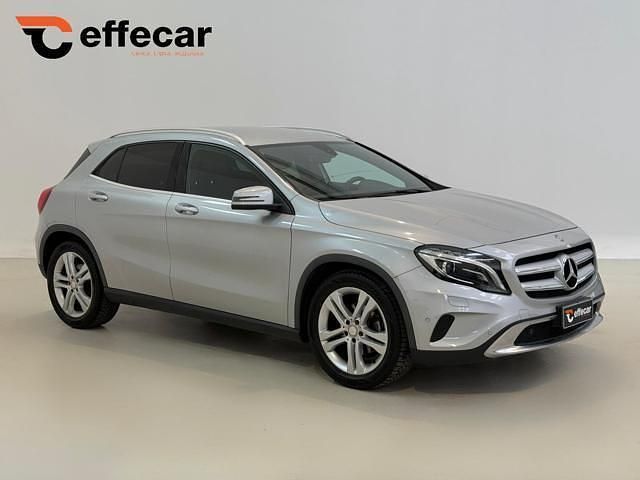Usata Mercedes GLA220 Premium 177 CV (130 kW) 2017 Argento SUV