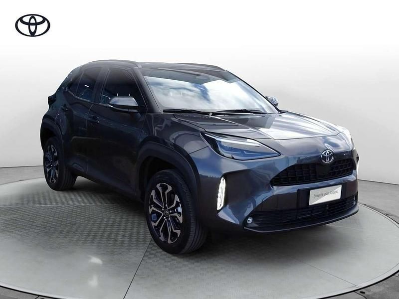 Nuova Toyota Yaris Cross Trend 116 CV (85 kW) 2025 Grigio SUV