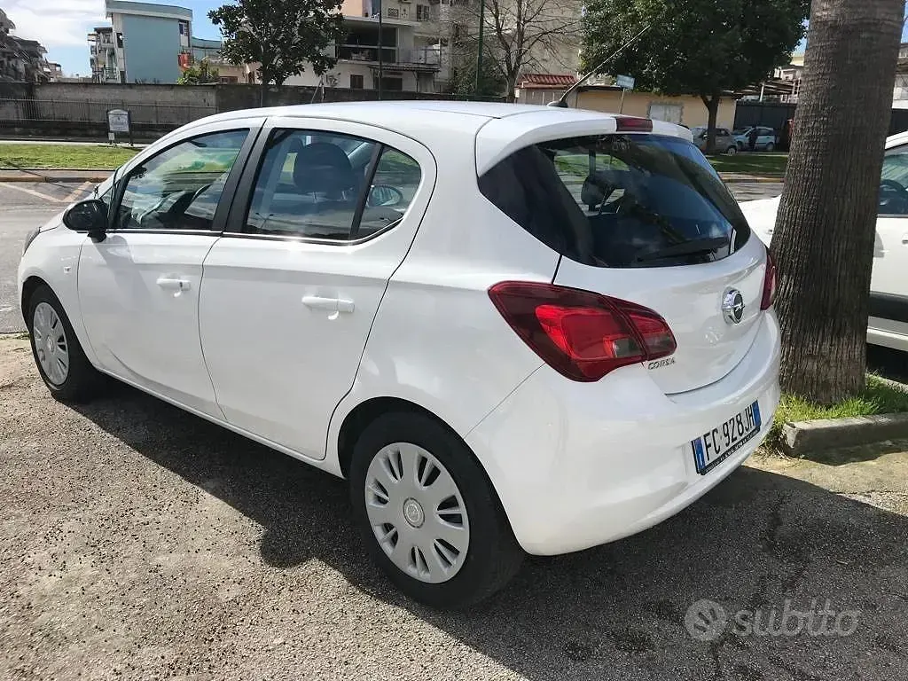 Usata Opel Corsa 90 CV (66 kW) 2016 Bianco Utilitaria