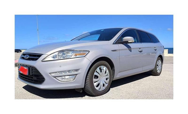 Usata Ford Mondeo Titanium 163 CV (119 kW) 2012 Argento Station wagon
