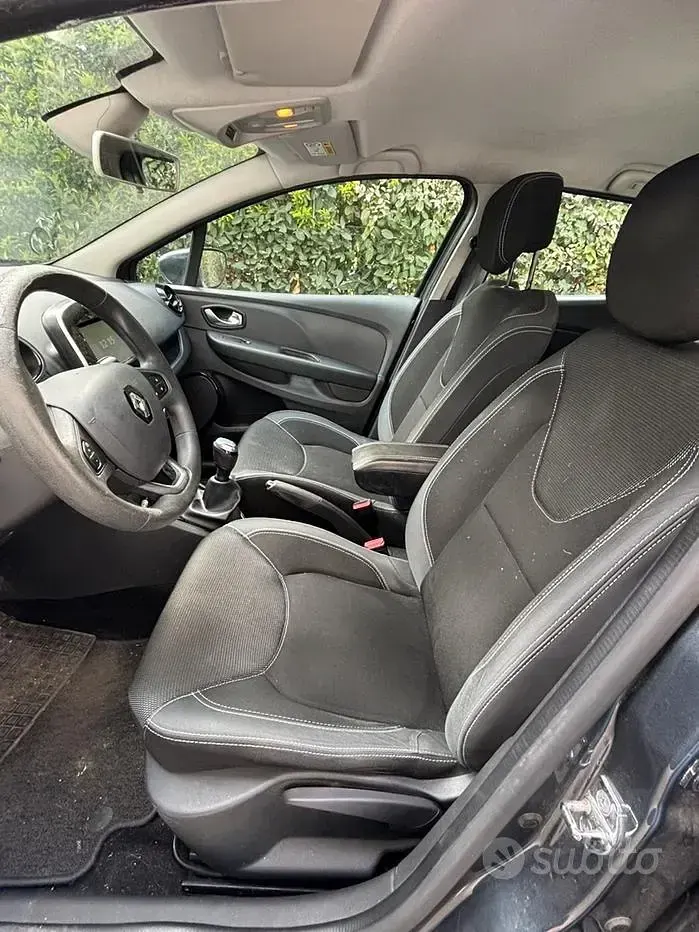 Usata Renault Clio 115 CV (84 kW) 2017 Grigio Utilitaria