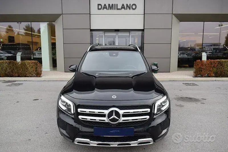 Gebraucht Mercedes GLB200 150 PS (110 kW) 2021 Schwarz SUV