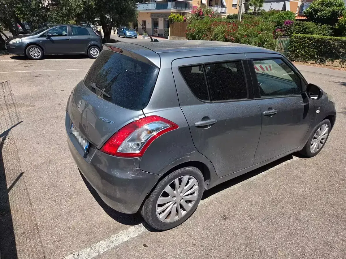 Usata Suzuki Swift 75 CV (55 kW) 2011 Grigio Utilitaria