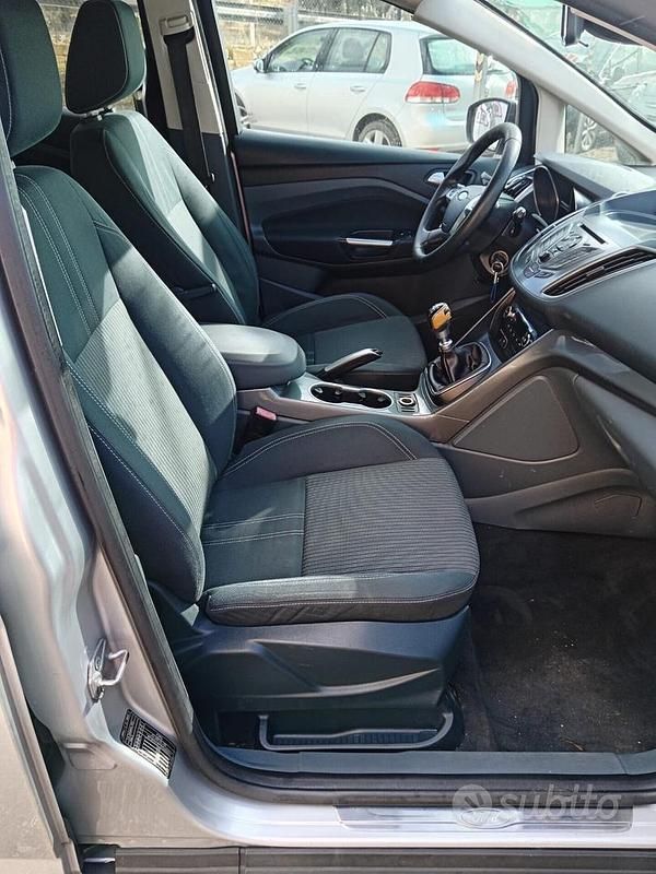 Usata Ford C-MAX Titanium 115 CV (84 kW) 2014 Grigio Monovolume