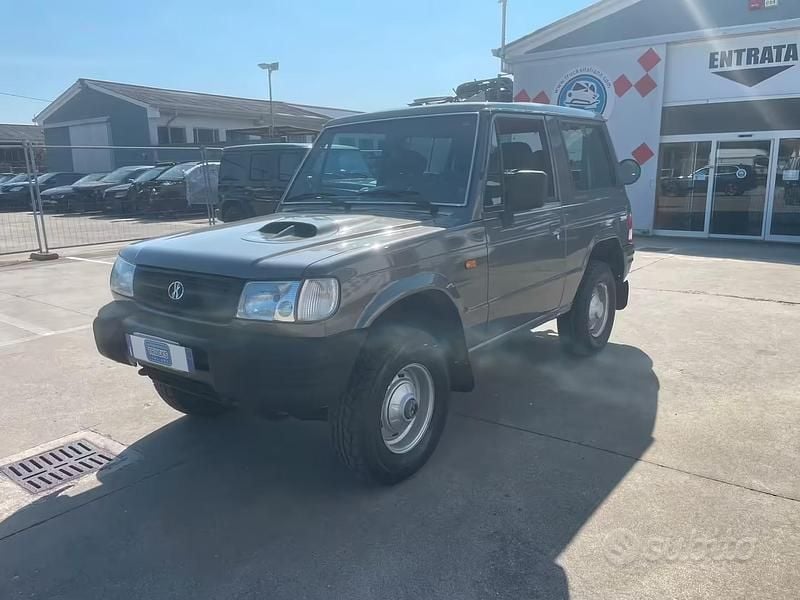 Usata Hyundai Galloper 101 CV (74 kW) 2001 Grigio SUV