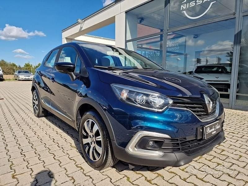 Usata Renault Captur Initiale Paris 110 CV (80 kW) 2018 Blu SUV
