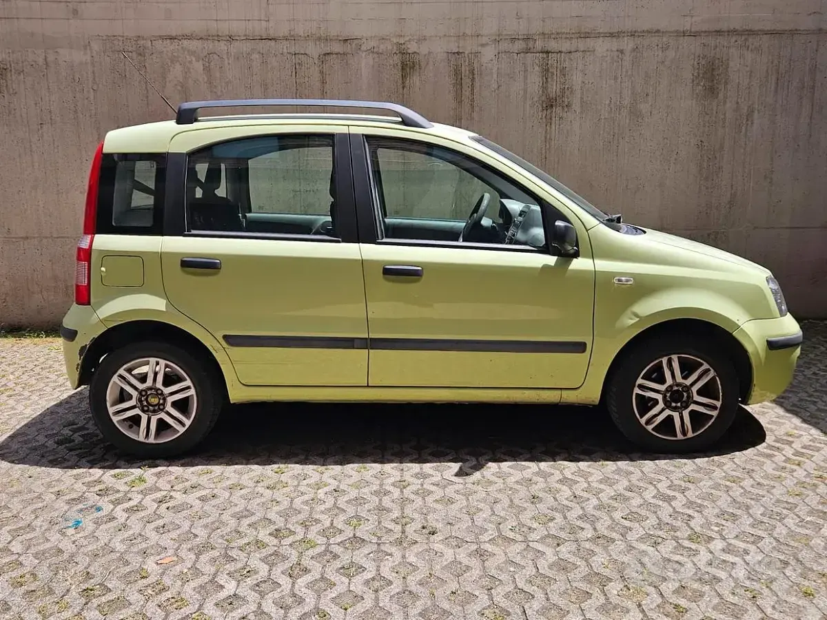 Usata Fiat Panda 60 CV (44 kW) 2004 Giallo Utilitaria