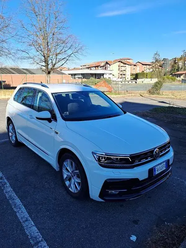 Usata VW Tiguan R-line 177 CV (130 kW) 2016 SUV
