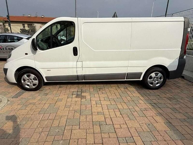 Usata Opel Vivaro 114 CV (83 kW) 2014 Bianco Monovolume