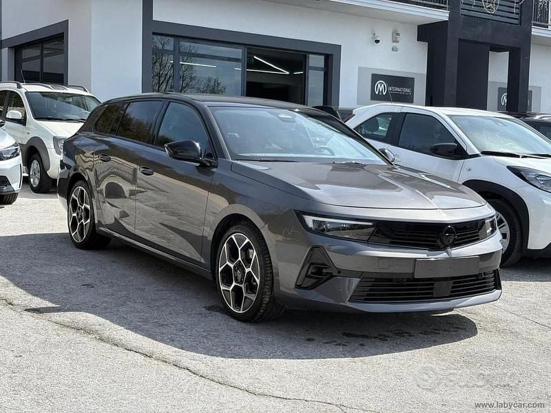 Usata Opel Astra 131 CV (96 kW) 2025 Grigio Station wagon
