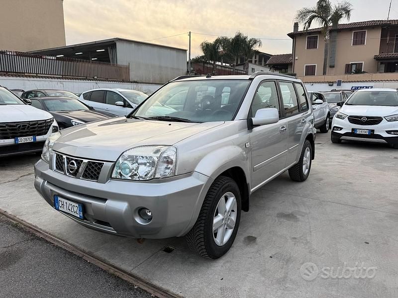Usata Nissan X-Trail 135 CV (99 kW) 2003 Grigio SUV