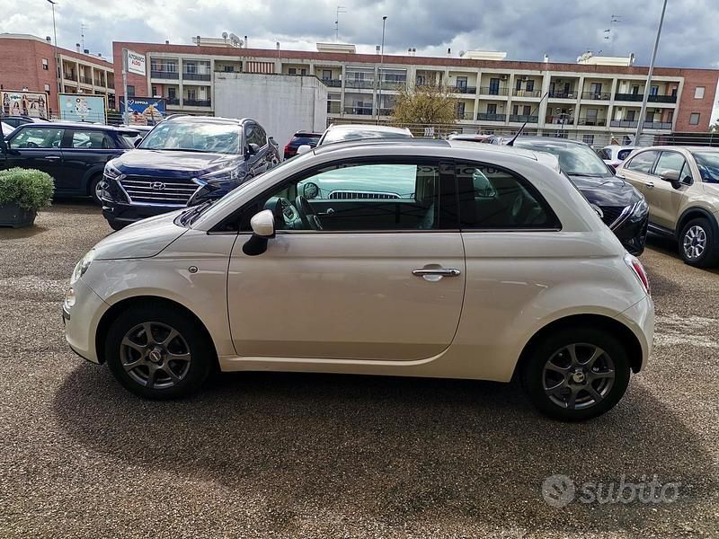 Usata Fiat 500 Lounge 69 CV (50 kW) 2012 Bianco SUV