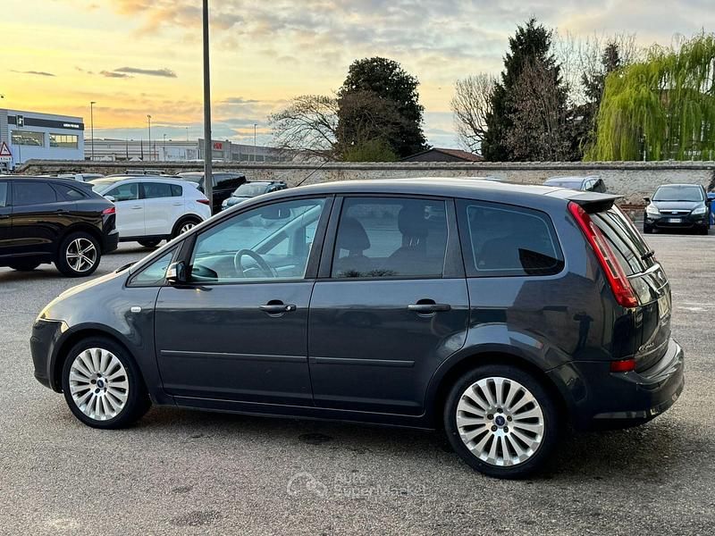 Usata Ford C-MAX Titanium 110 CV (80 kW) 2009 Grigio Monovolume