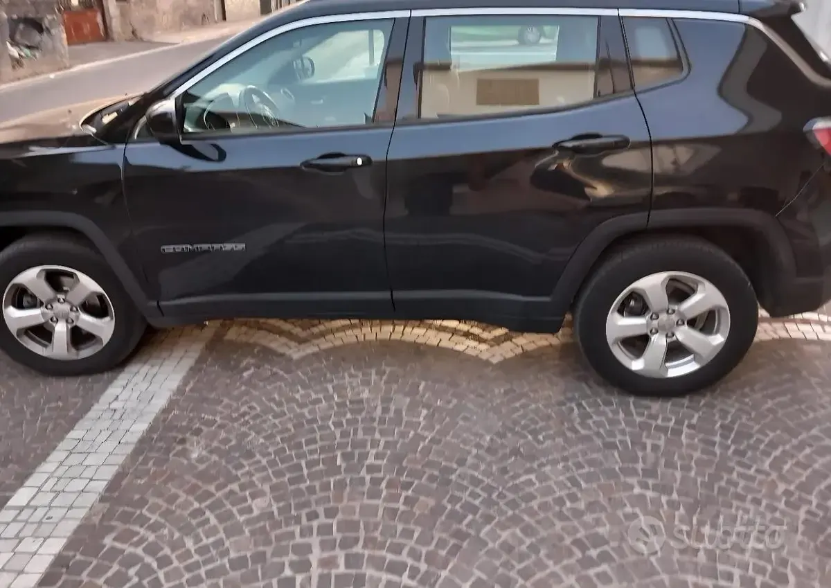 Usata Jeep Compass 120 CV (88 kW) 2018 Nero SUV