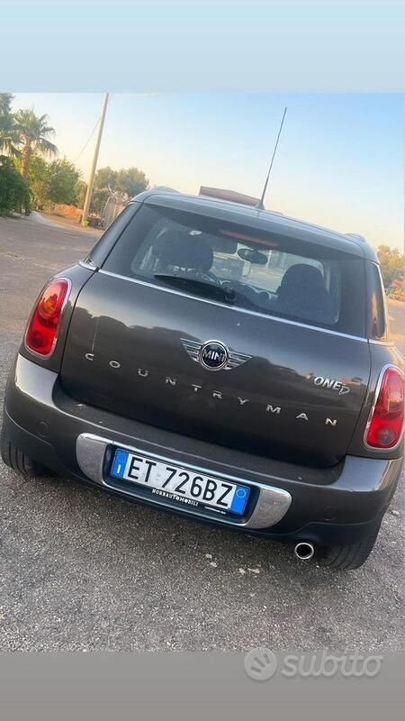 Usata Mini Countryman 111 CV (81 kW) 2013 Grigio SUV