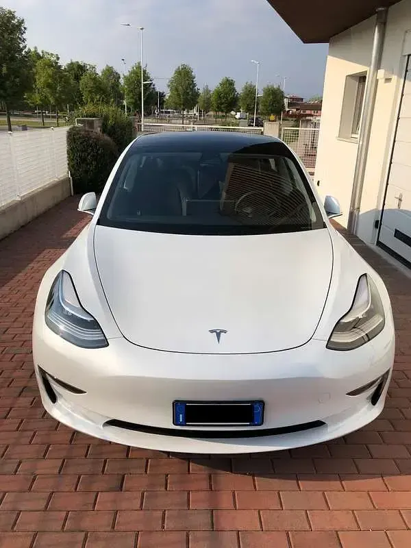 Usata Tesla Model 3 152 kW (208 CV) 2020 Bianco Berlina