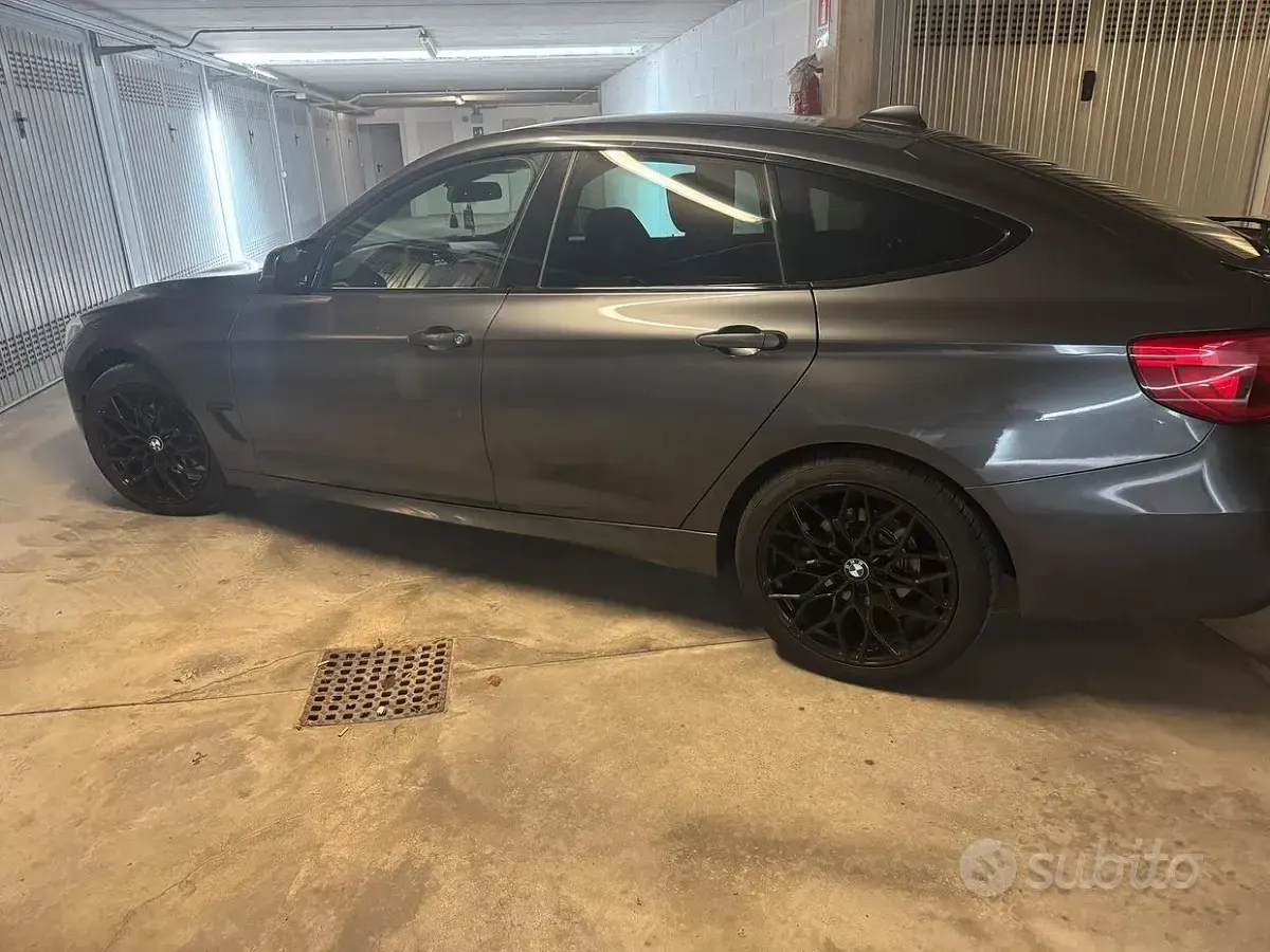 Usata BMW 320 M Sport 190 CV (139 kW) 2017 Grigio Berlina