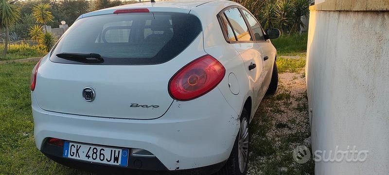 Usata Fiat Bravo 103 CV (75 kW) 2008 Bianco Utilitaria